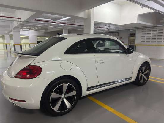 VOLKSWAGEN-FUSCA-2013