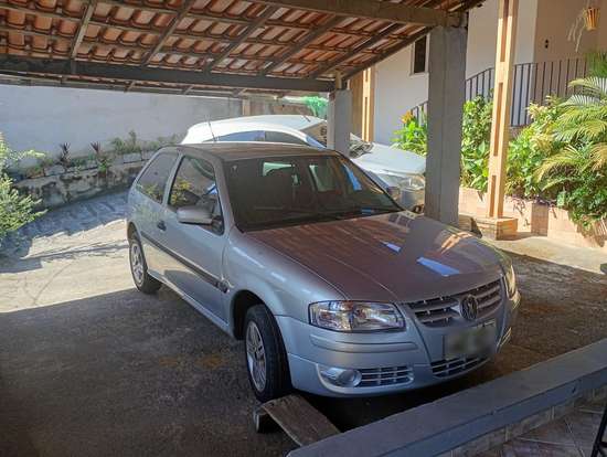VOLKSWAGEN-GOL-2010