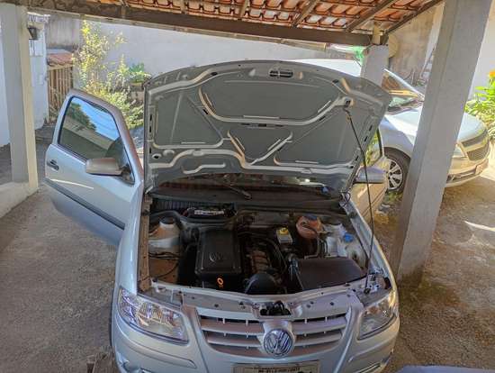 VOLKSWAGEN-GOL-2010