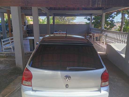 VOLKSWAGEN-GOL-2010