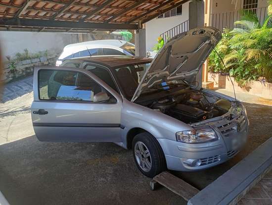 VOLKSWAGEN-GOL-2010