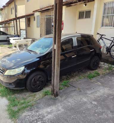 VOLKSWAGEN-GOL-2010