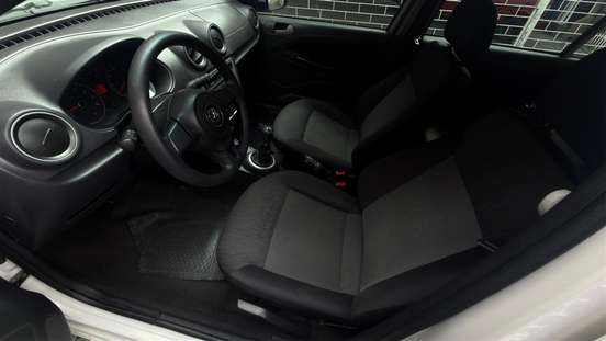 VOLKSWAGEN-GOL-2013