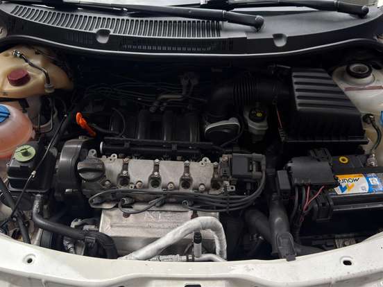 VOLKSWAGEN-GOL-1.6 MI POWER 8V FLEX 4P MANUAL VOLKSWAGEN-GOL-2013