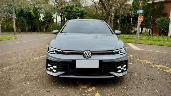 VOLKSWAGEN-GOLF-2026