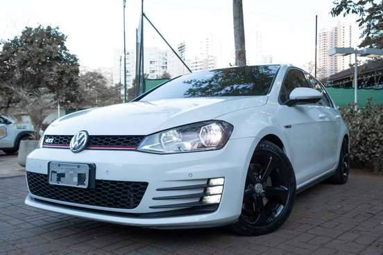 VOLKSWAGEN-GOLF-2.0 TSI GTI 16V TURBO GASOLINA 4P AUTOMÁTICO VOLKSWAGEN-GOLF-2015