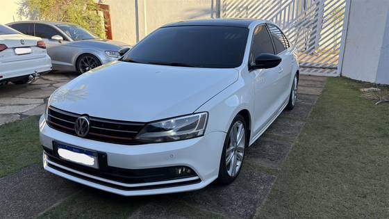 VOLKSWAGEN JETTA 2.0 TSI HIGHLINE 211CV GASOLINA 4P TIPTRONIC
