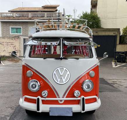 VOLKSWAGEN-KOMBI-1974
