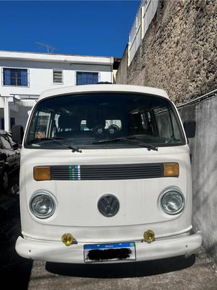 VOLKSWAGEN KOMBI 1.6 MI CARAT 8V GASOLINA 3P MANUAL