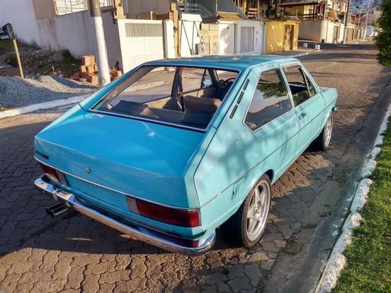 VOLKSWAGEN-PASSAT-1975