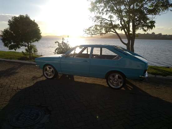 VOLKSWAGEN-PASSAT-1975