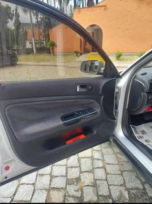 VOLKSWAGEN-PASSAT-1998