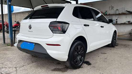 VOLKSWAGEN-POLO-2024