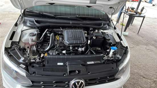 VOLKSWAGEN-POLO-2024