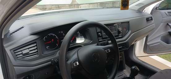VOLKSWAGEN-POLO-2024