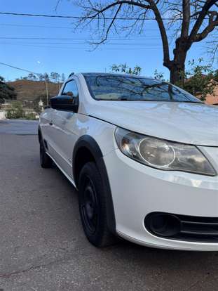 VOLKSWAGEN-SAVEIRO-2012