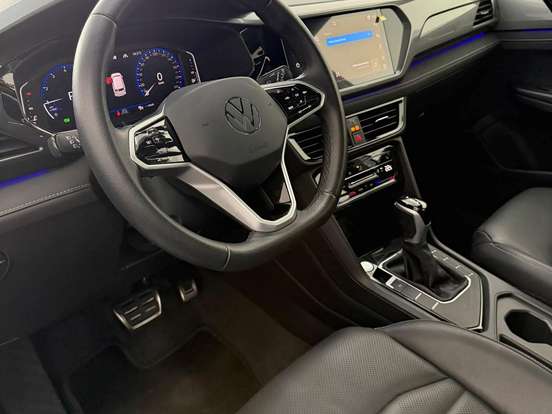 VOLKSWAGEN-TAOS-1.4 250 TSI TOTAL FLEX HIGHLINE AUTOMÁTICO VOLKSWAGEN-TAOS-2024