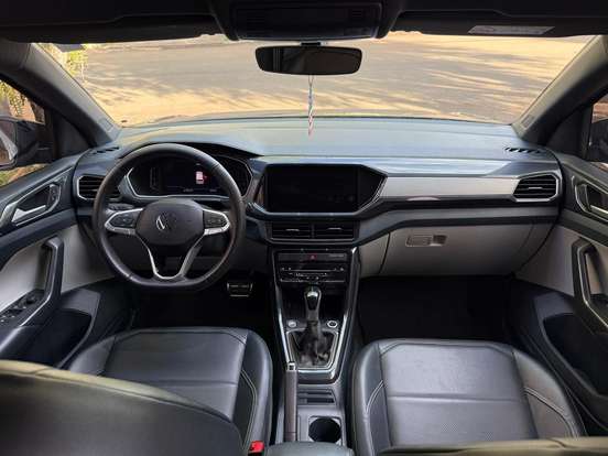 VOLKSWAGEN-T-CROSS-2023