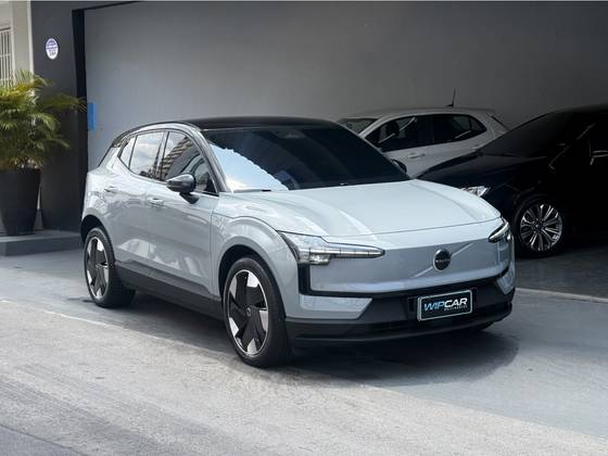 VOLVO EX30 51 KW ELÉTRICO CORE