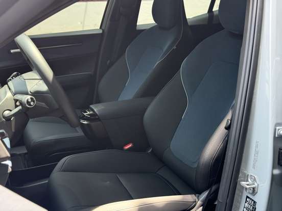 VOLVO-EX30-2024