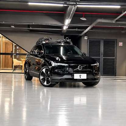 VOLVO-EX30-2024