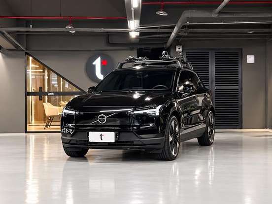 VOLVO-EX30-69 KW ELÉTRICO ULTRA VOLVO-EX30-2024