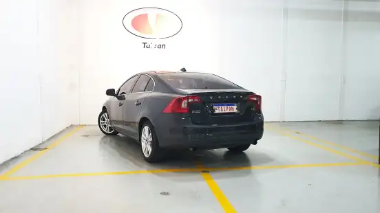 VOLVO-S60-2011