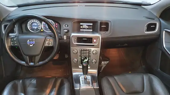 VOLVO-S60-2.0 T5 DYNAMIC GASOLINA 4P AUTOMÁTICO VOLVO-S60-2011