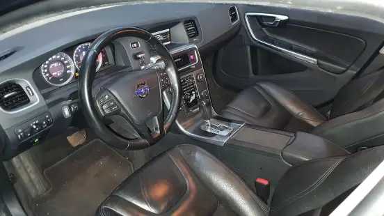 VOLVO-S60-2011
