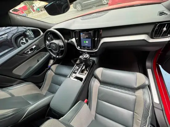 VOLVO-S60-2.0 T8 R-DESIGN HÍBRIDO 4P AUTOMÁTICO VOLVO-S60-2019