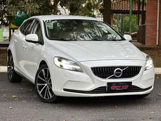 VOLVO-V40-2.0 T4 MOMENTUM GASOLINA 4P AUTOMÁTICO VOLVO-V40-2017