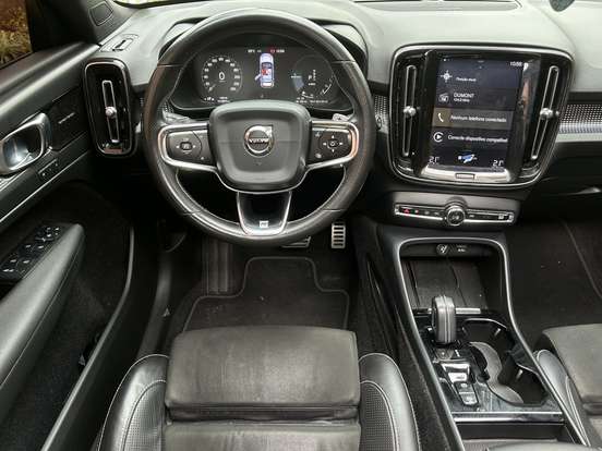 VOLVO-XC40-1.5 T5 RECHARGE R-DESIGN GEARTRONIC VOLVO-XC40-2020