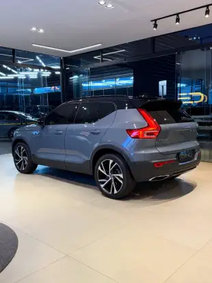 VOLVO-XC40-2.0 T5 GASOLINA R-DESIGN AWD GEARTRONIC VOLVO-XC40-2019