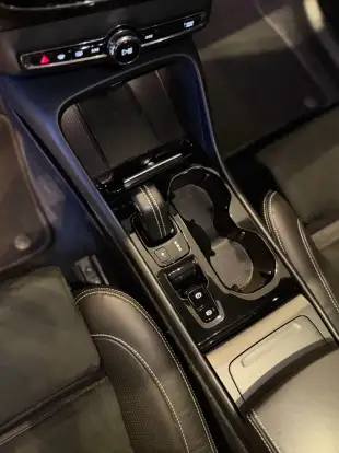 VOLVO-XC40-2.0 T5 GASOLINA R-DESIGN AWD GEARTRONIC VOLVO-XC40-2019