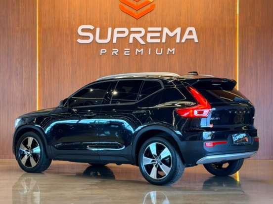 VOLVO-XC40-2.0 T5 GASOLINA MOMENTUM AWD GEARTRONIC VOLVO-XC40-2020