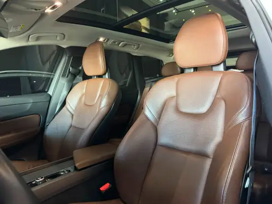 VOLVO-XC60-2.0 T5 GASOLINA MOMENTUM AWD GEARTRONIC VOLVO-XC60-2018