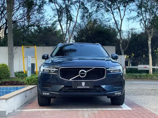 VOLVO-XC60-2.0 T5 GASOLINA MOMENTUM AWD GEARTRONIC VOLVO-XC60-2018