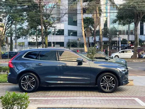 VOLVO-XC60-2.0 T5 GASOLINA MOMENTUM AWD GEARTRONIC VOLVO-XC60-2018