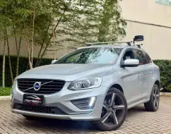 VOLVO XC60 2.0 T5 R DESIGN TURBO GASOLINA 4P AUTOMÁTICO VOLVO XC60 2.0 T5 R DESIGN TURBO GASOLINA 4P AUTOMÁTICO