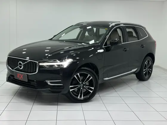 VOLVO XC60 2.0 T8 HYBRID MOMENTUM AWD GEARTRONIC VOLVO XC60 2.0 T8 HYBRID MOMENTUM AWD GEARTRONIC