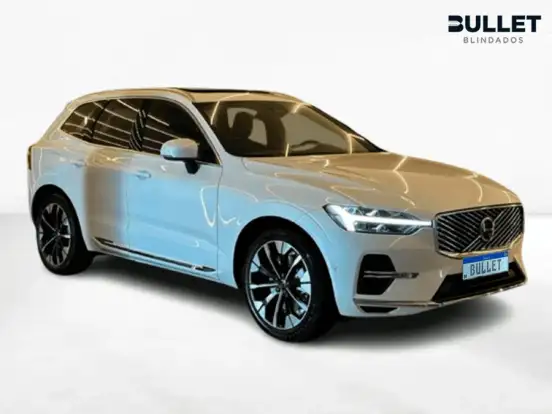 VOLVO-XC60-2025