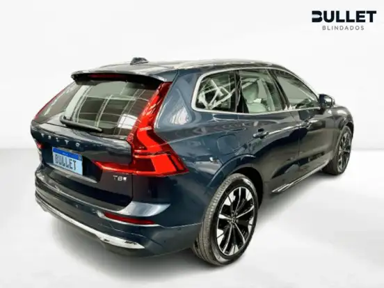 VOLVO-XC60-2025