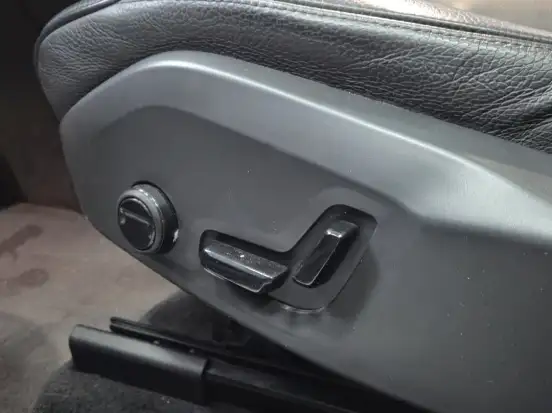VOLVO-XC60-2022