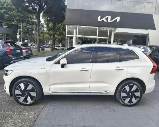 VOLVO XC60 2.0 T8 RECHARGE ULTIMATE AWD GEARTRONIC