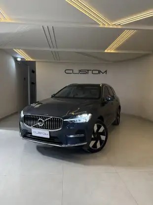 VOLVO-XC60-2023