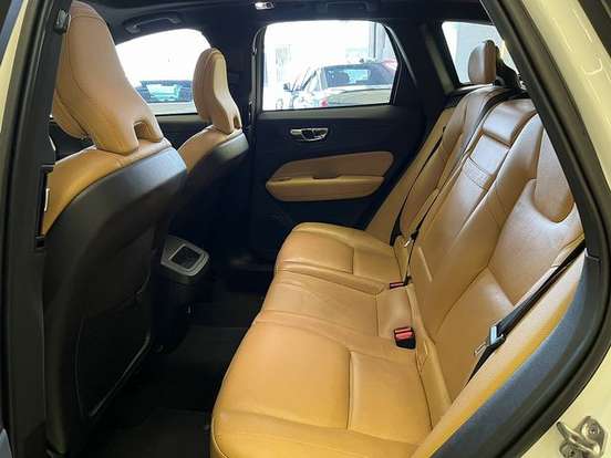 VOLVO-XC60-2019