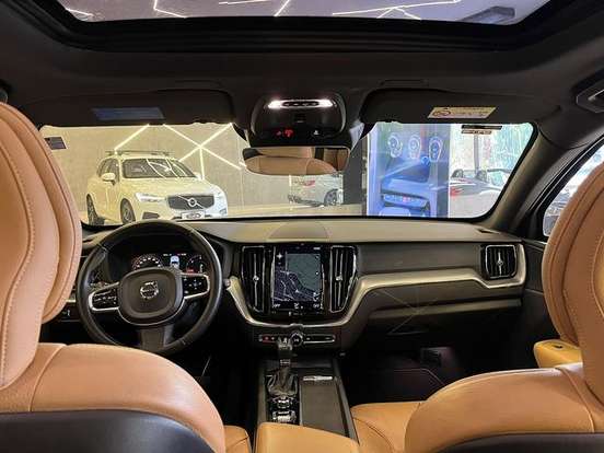 VOLVO-XC60-2.0 D5 DIESEL MOMENTUM AWD GEARTRONIC VOLVO-XC60-2019