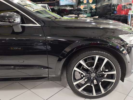 VOLVO-XC60-2.0 T5 GASOLINA MOMENTUM AWD GEARTRONIC VOLVO-XC60-2019