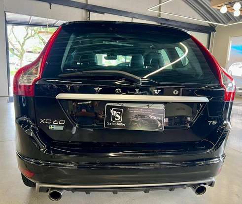 VOLVO-XC60-2.0 T5 R DESIGN TURBO GASOLINA 4P AUTOMÁTICO VOLVO-XC60-2015