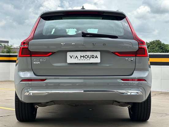 VOLVO-XC60-2.0 T8 PHEV PLUS AWD GEARTRONIC VOLVO-XC60-2025